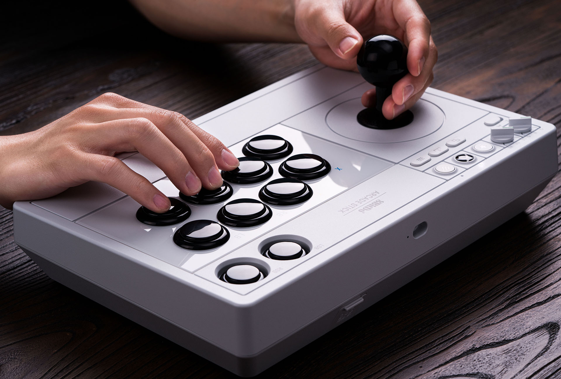 8BitDo Arcade Stick Basic Modding: Not Really Ultra-Moddable 