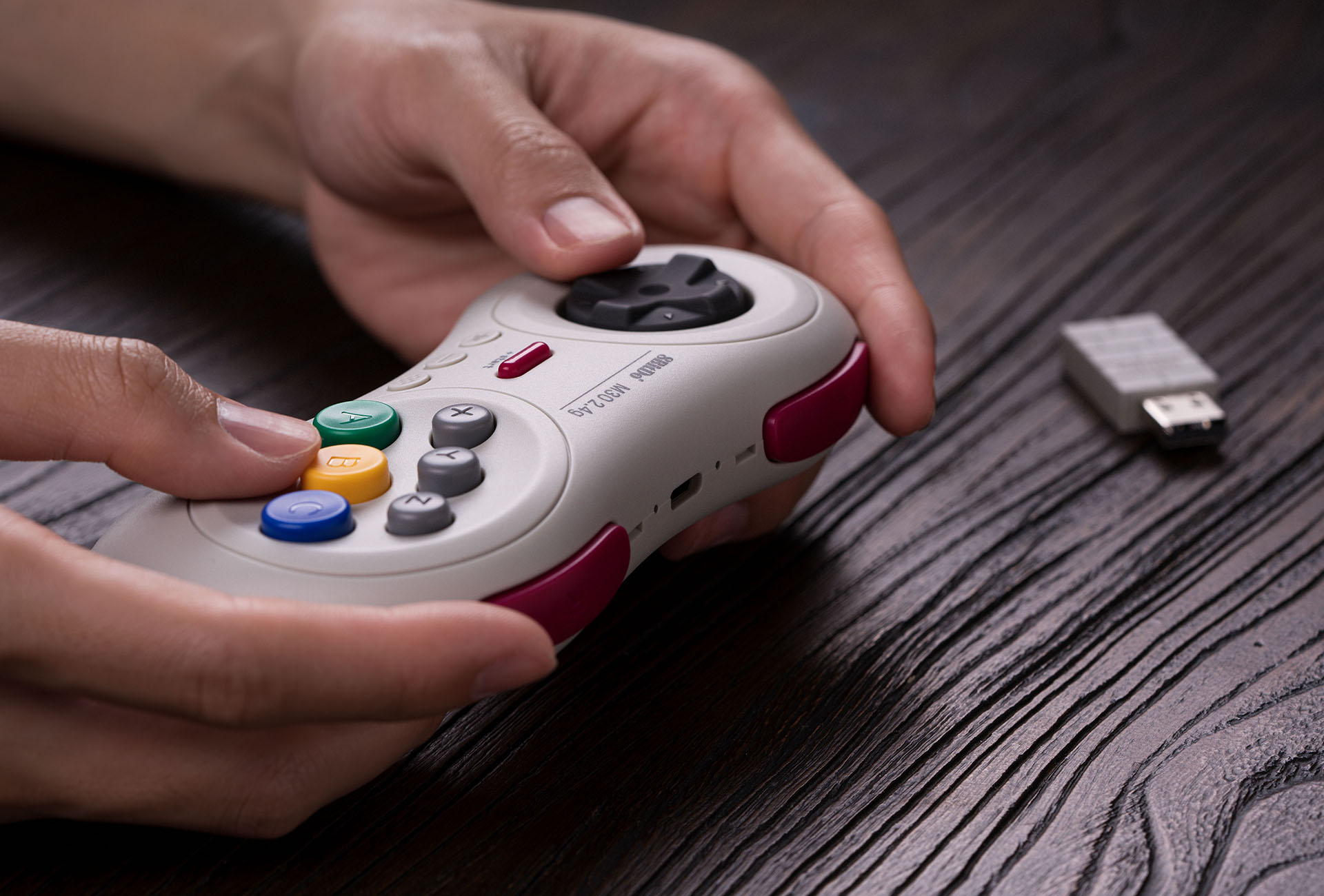 M30 2.4G Wireless Gamepad