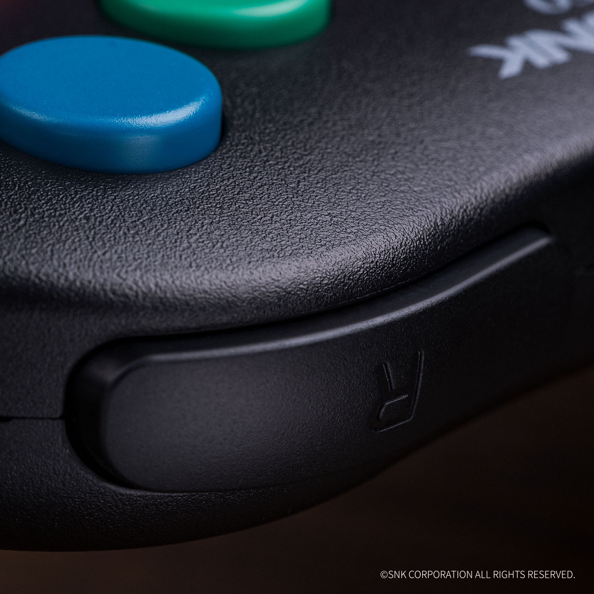 8BitDo Revives SNK's Classic Neo Geo Joystick Controller