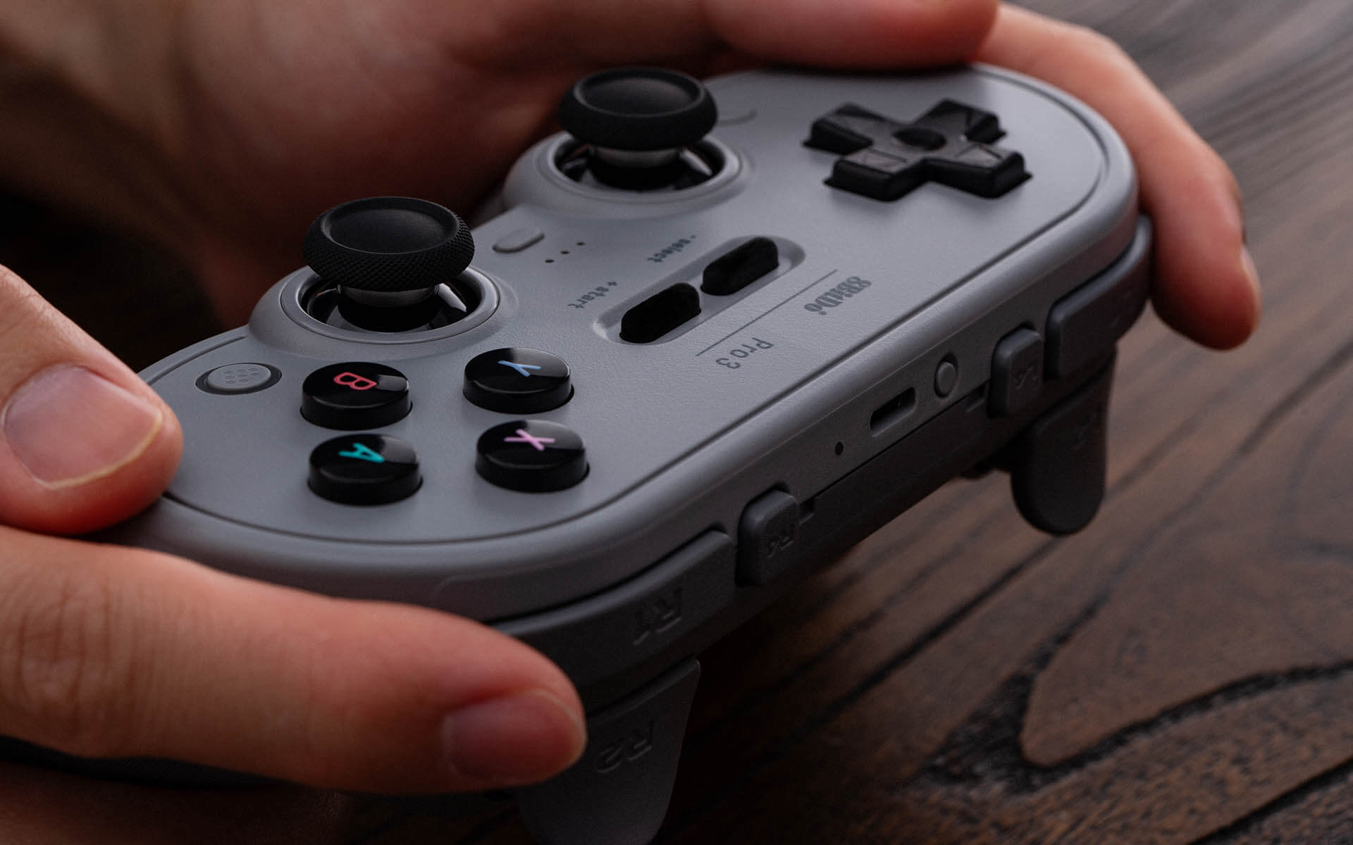 Pro 3 Bluetooth Gamepad	