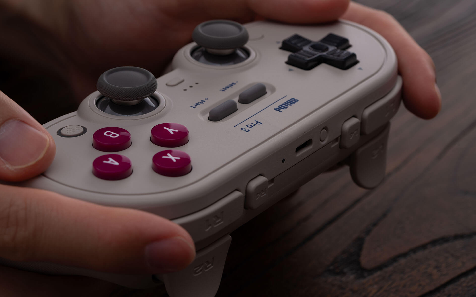 Pro 3 Bluetooth Gamepad	