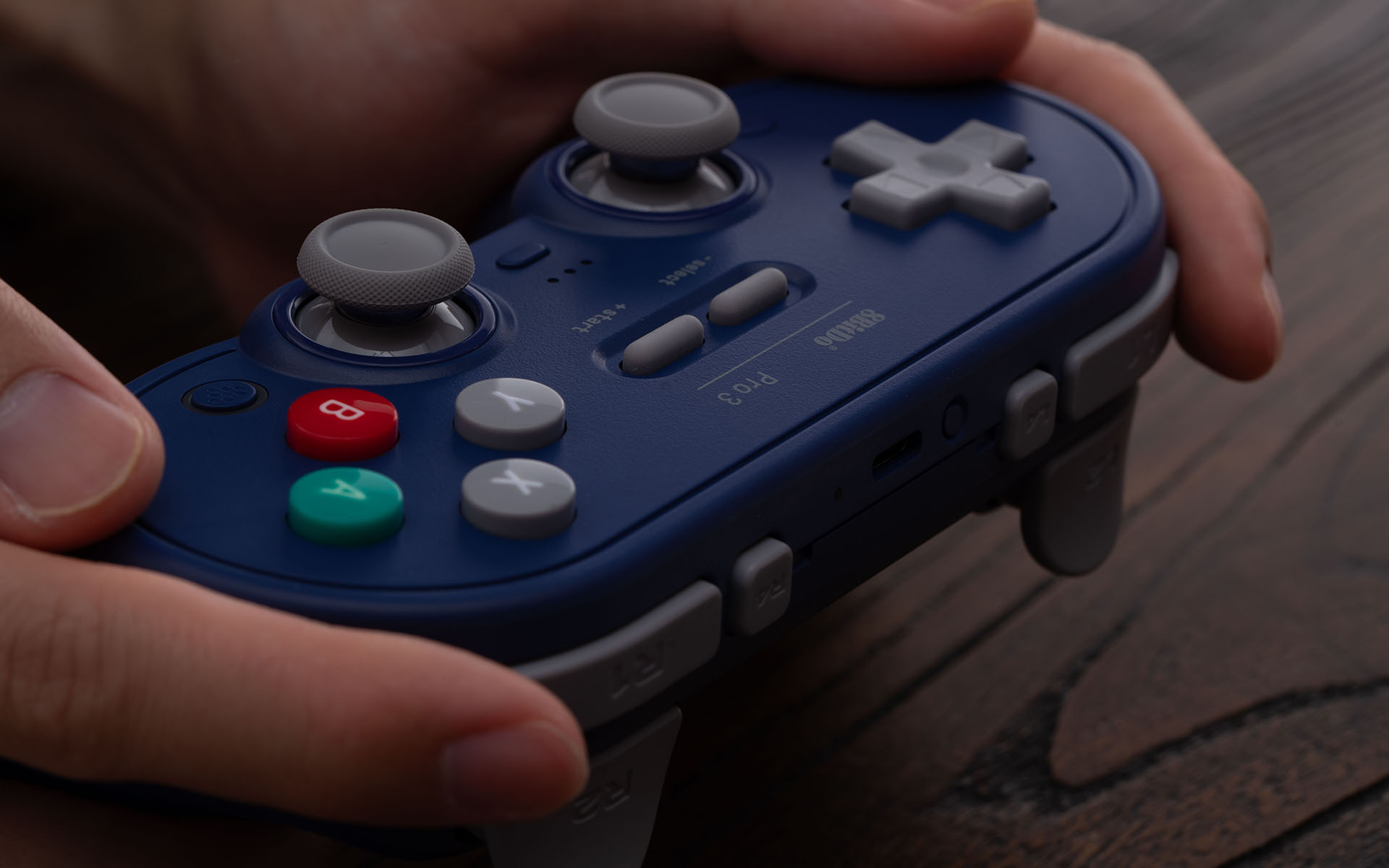 Pro 3 Bluetooth Gamepad	
