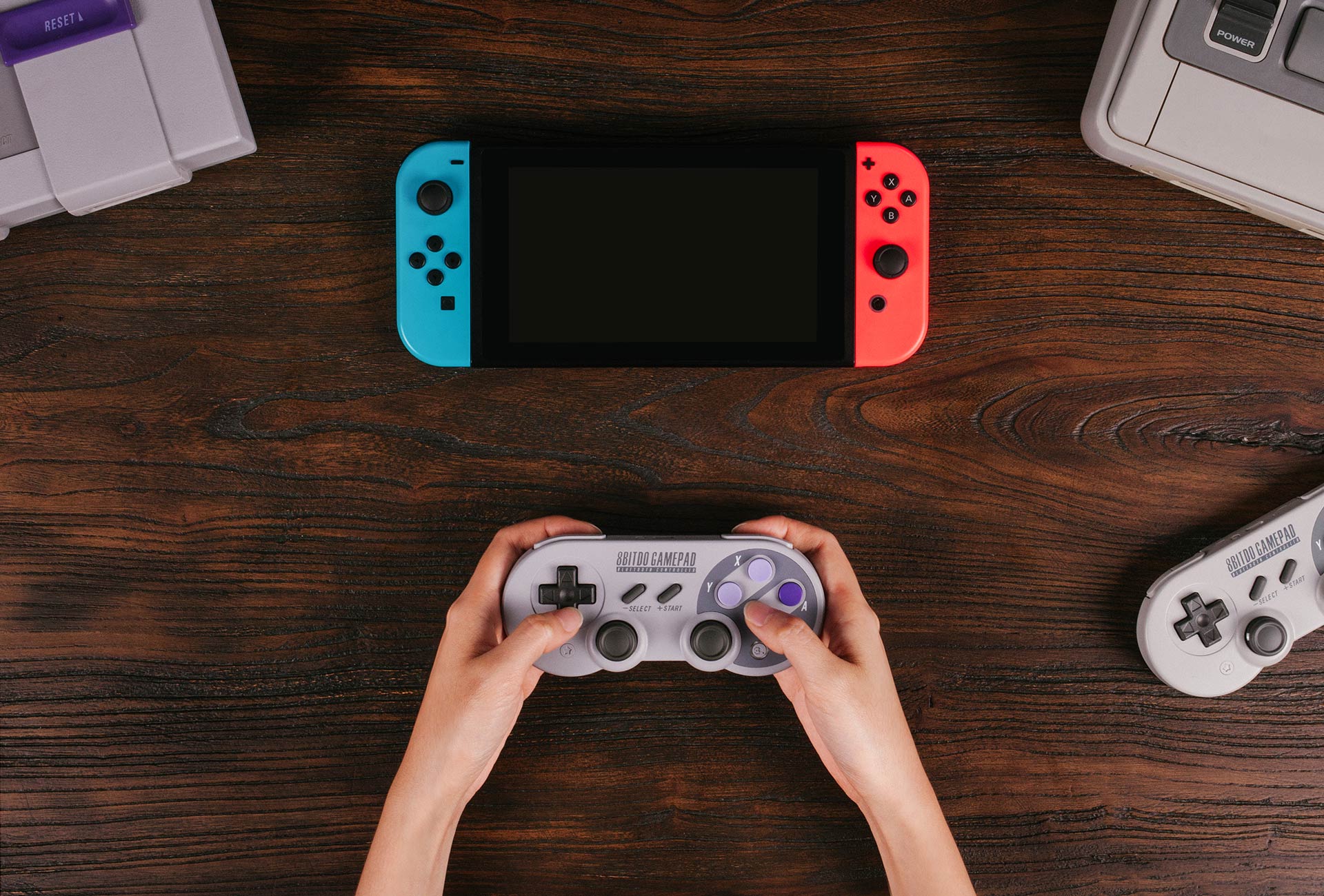 Pro & Pro Controllers | 8BitDo